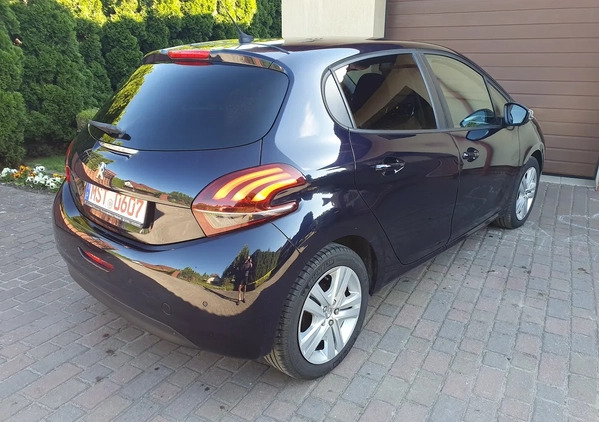 Peugeot 208 cena 32950 przebieg: 92000, rok produkcji 2019 z Krotoszyn małe 277